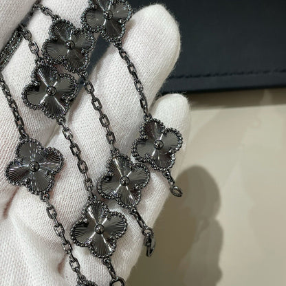 [Windsor Jewelry]CLOVER 5 MOTIF BLACK BRACELET