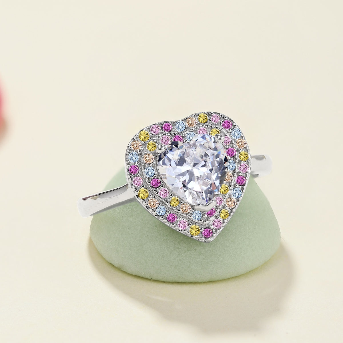 [Windsor Jewelry]Delicate Ebullient Heart Shape Wedding Ring