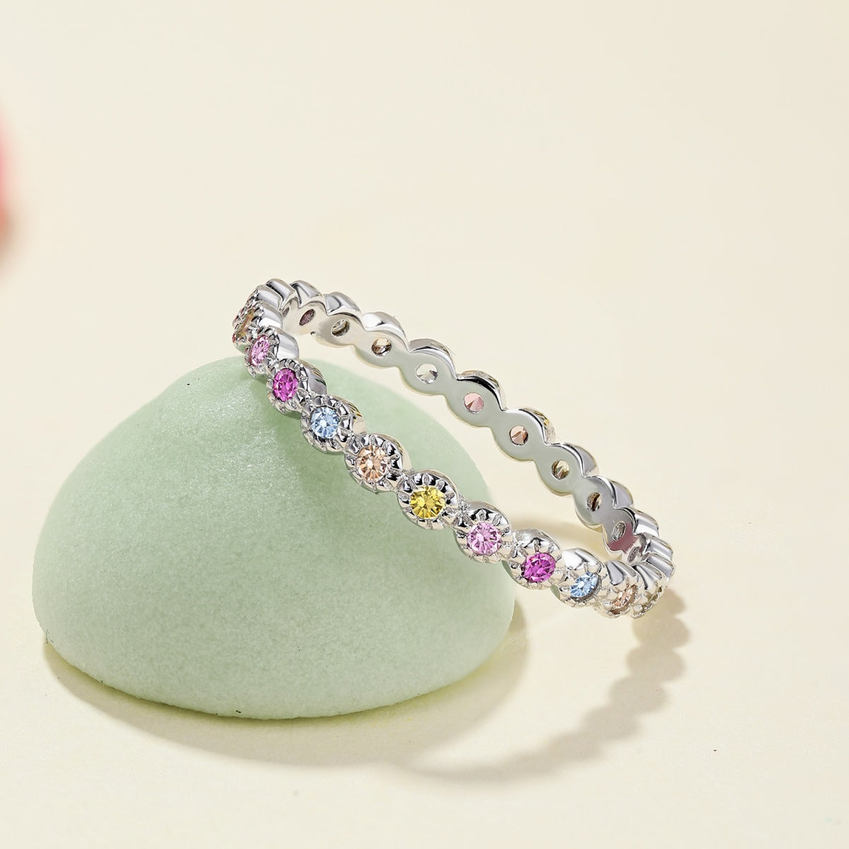 [Windsor Jewelry]Radiant Sparkling Round Cut Daily Ring