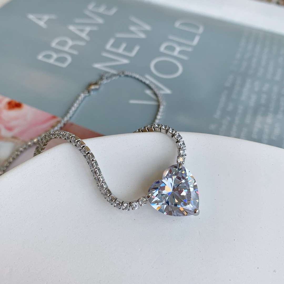 [Windsor Jewelry]8.0 Carat Versatile Colorful Sweet Heart-Shaped Tennis Necklace