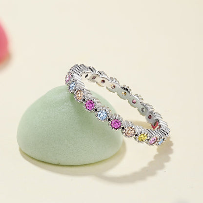 [Windsor Jewelry]Unique Scintillating Round Cut Daily Ring