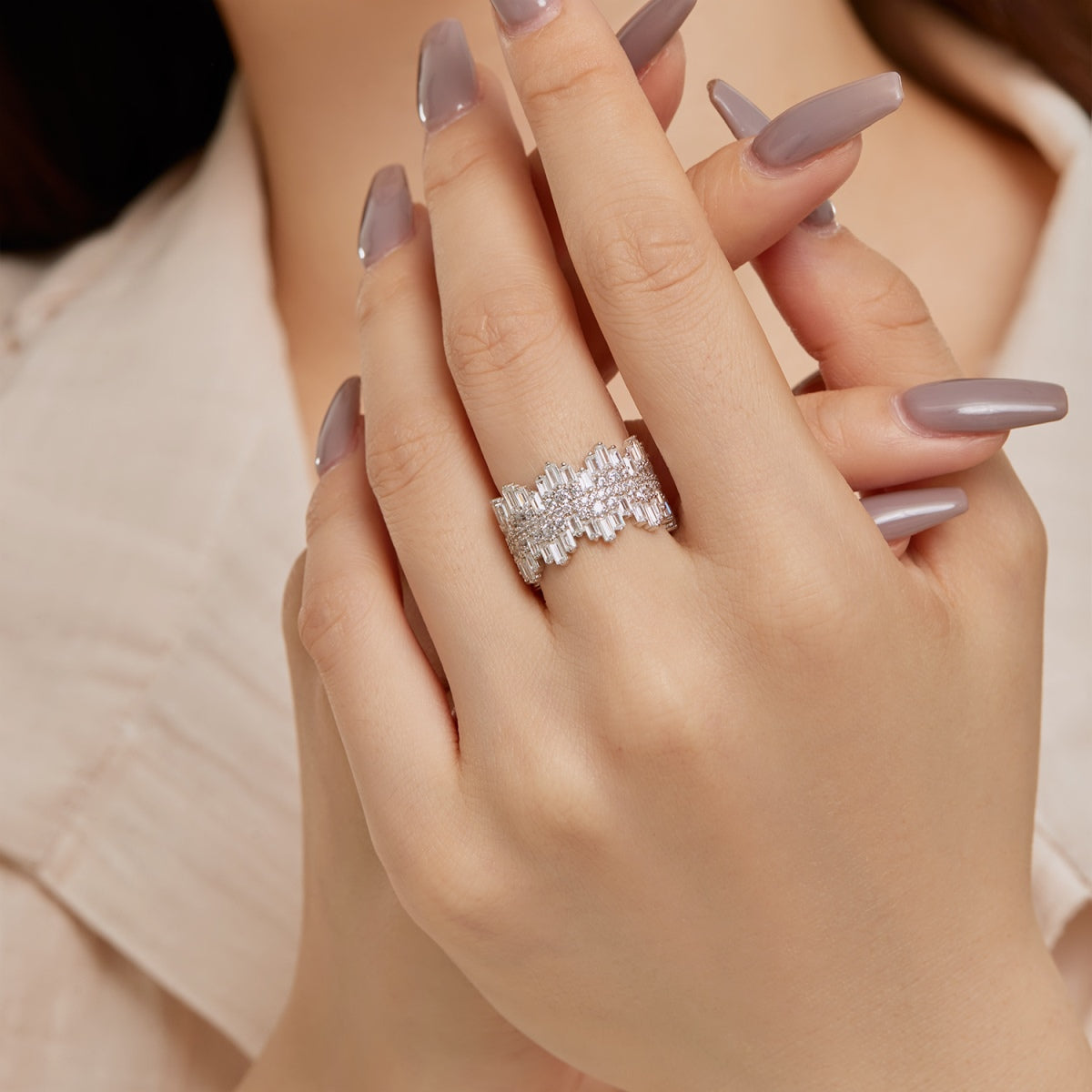 [Windsor Jewelry]Luxurious Colorful Radiant Cut Daily Ring