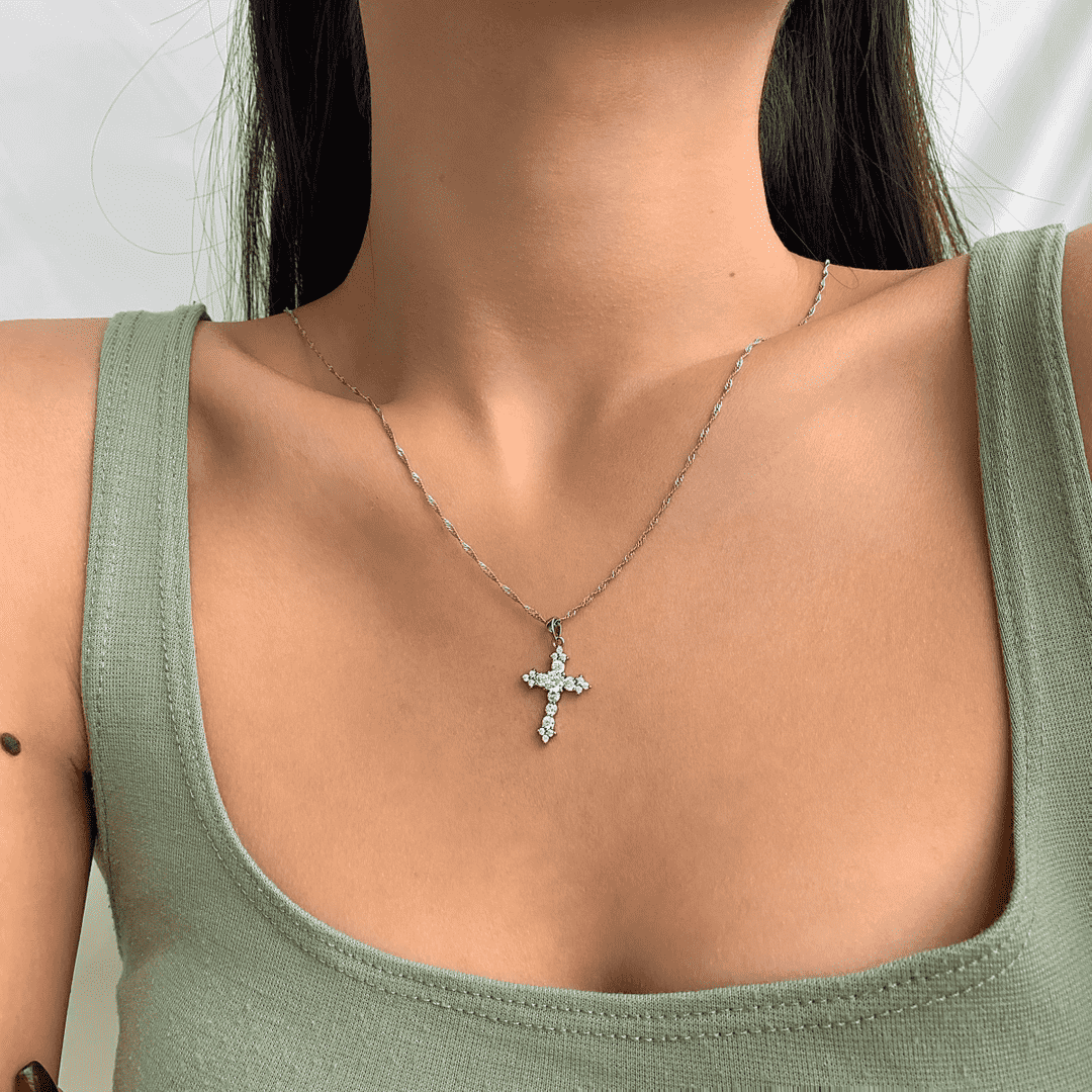 [Windsor Jewelry]Delicate Cross Shape Necklace