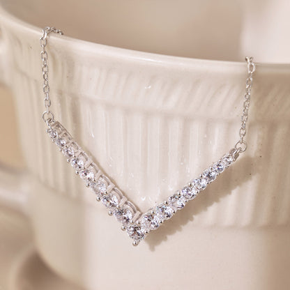 [Windsor Jewelry]Ornate Round Cut Necklace