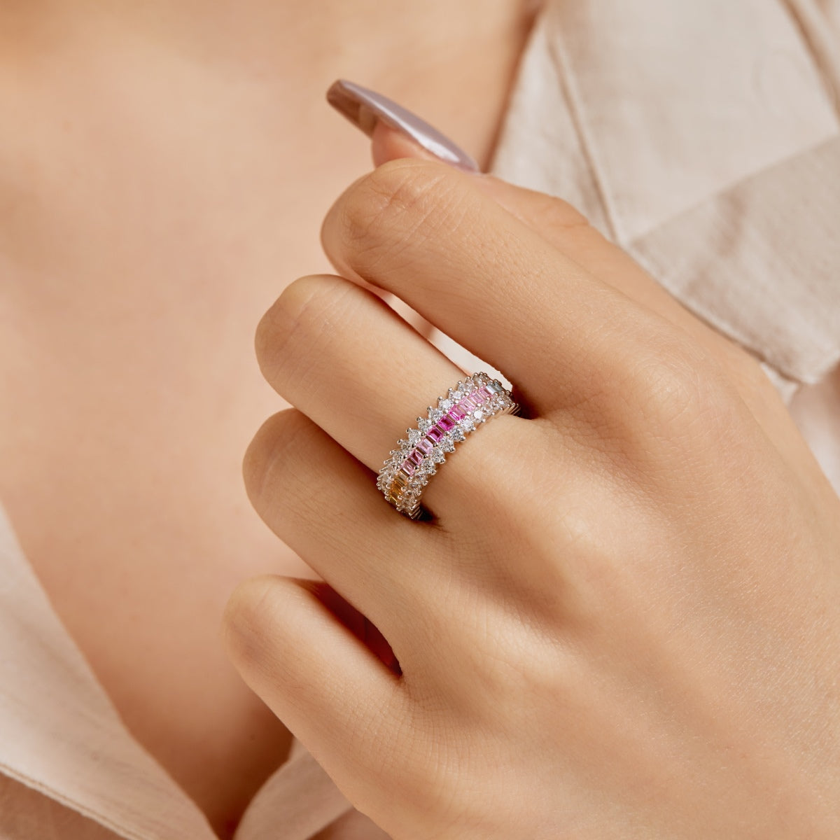 [Windsor Jewelry]Ornate Colorful Radiant Cut Daily Ring