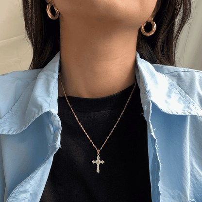[Windsor Jewelry]Delicate Cross Shape Necklace