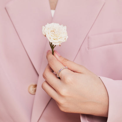 [Windsor Jewelry]Unique Scintillating Round Cut Daily Ring