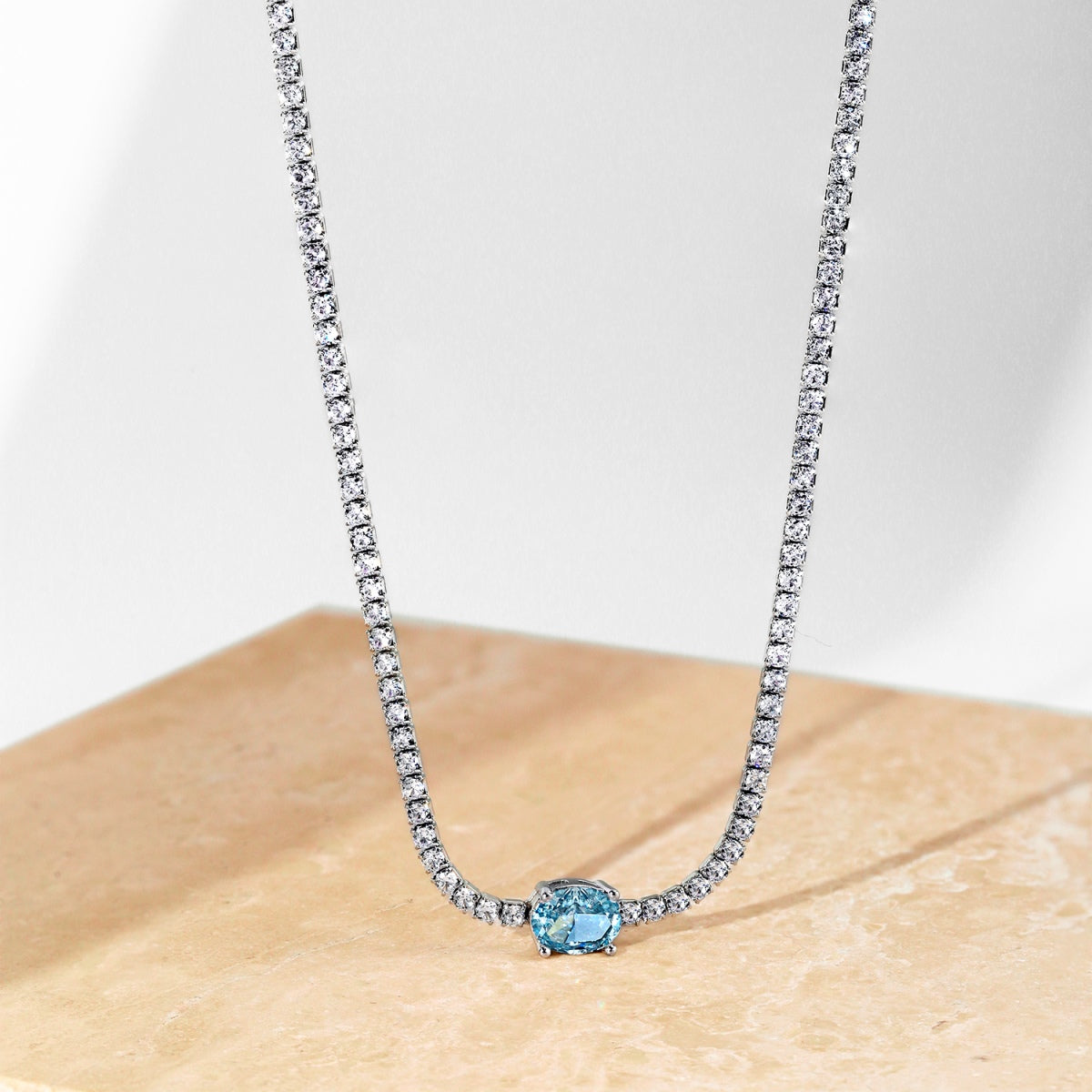 [Windsor Jewelry]1.0 Carat Shining Oval Cut Necklace