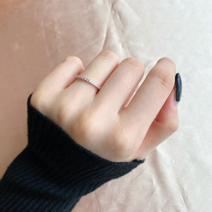 [Windsor Jewelry]Delicate Sparkling Round Cut Daily Ring