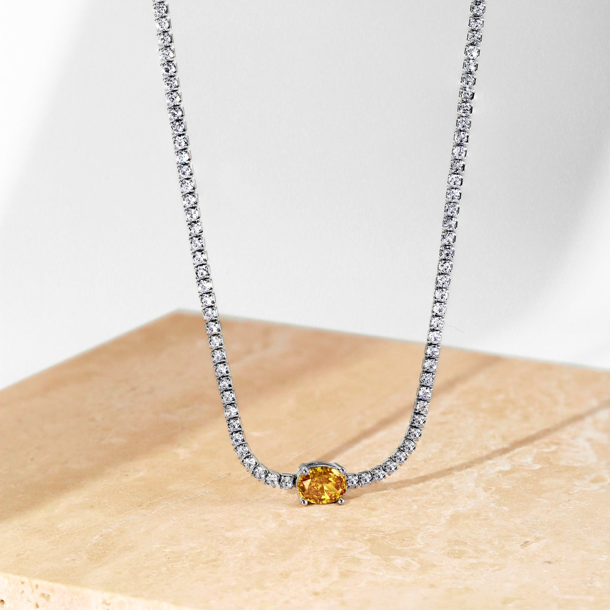 [Windsor Jewelry]1.0 Carat Shining Oval Cut Necklace