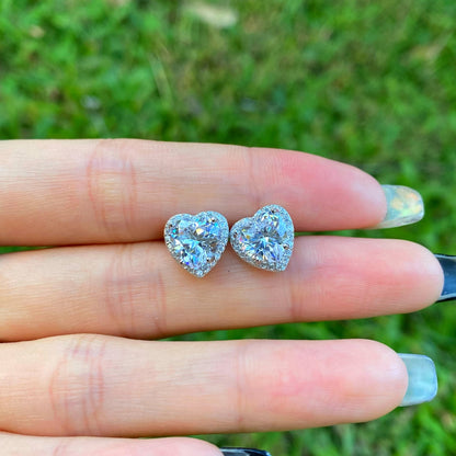 [Windsor Jewelry]Sparkling Heart Shape Lover Earrings