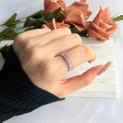 [Windsor Jewelry]Gorgeous Marquise Cut Tennis Ring