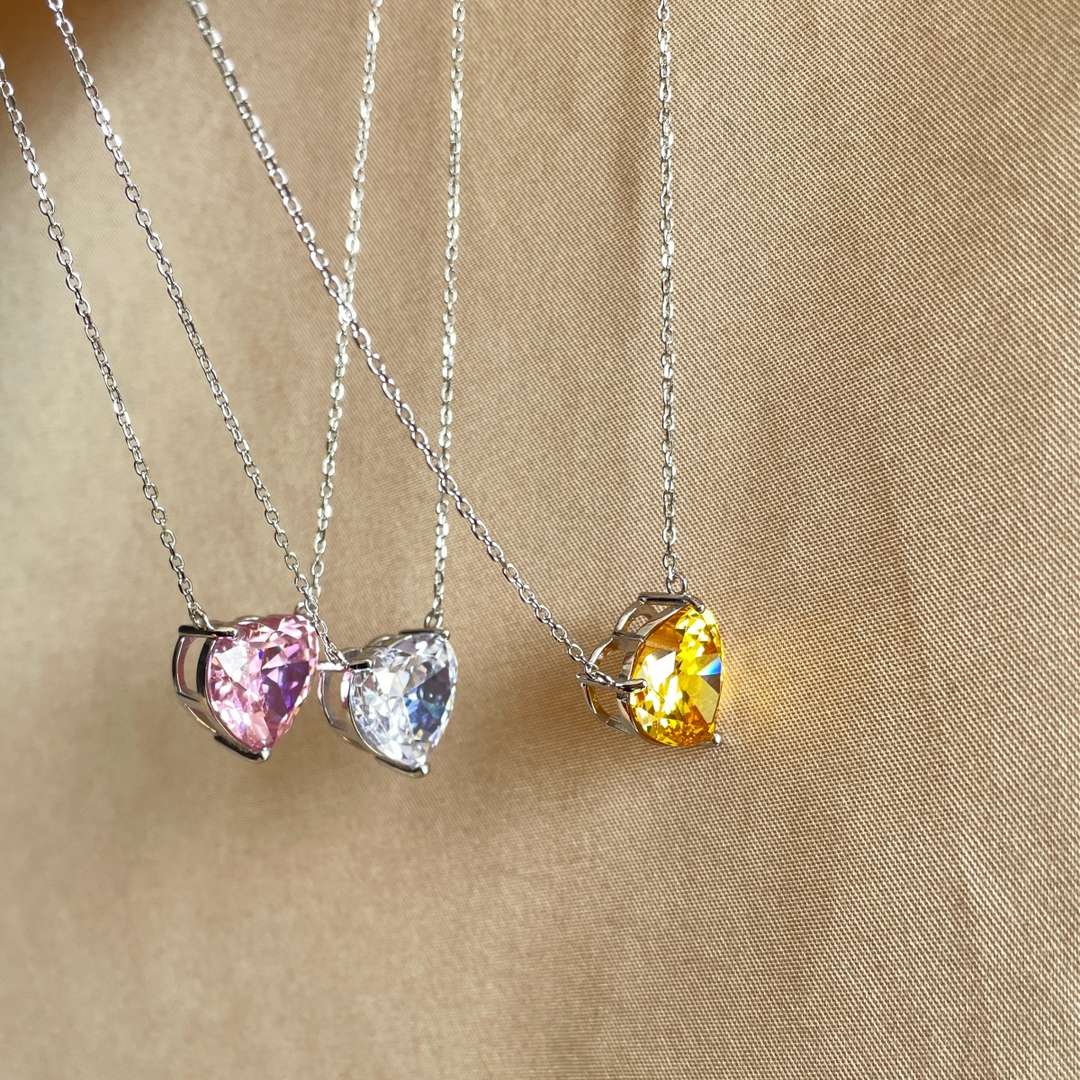 [Windsor Jewelry]6.0 carat Radiant Heart Shape Necklace