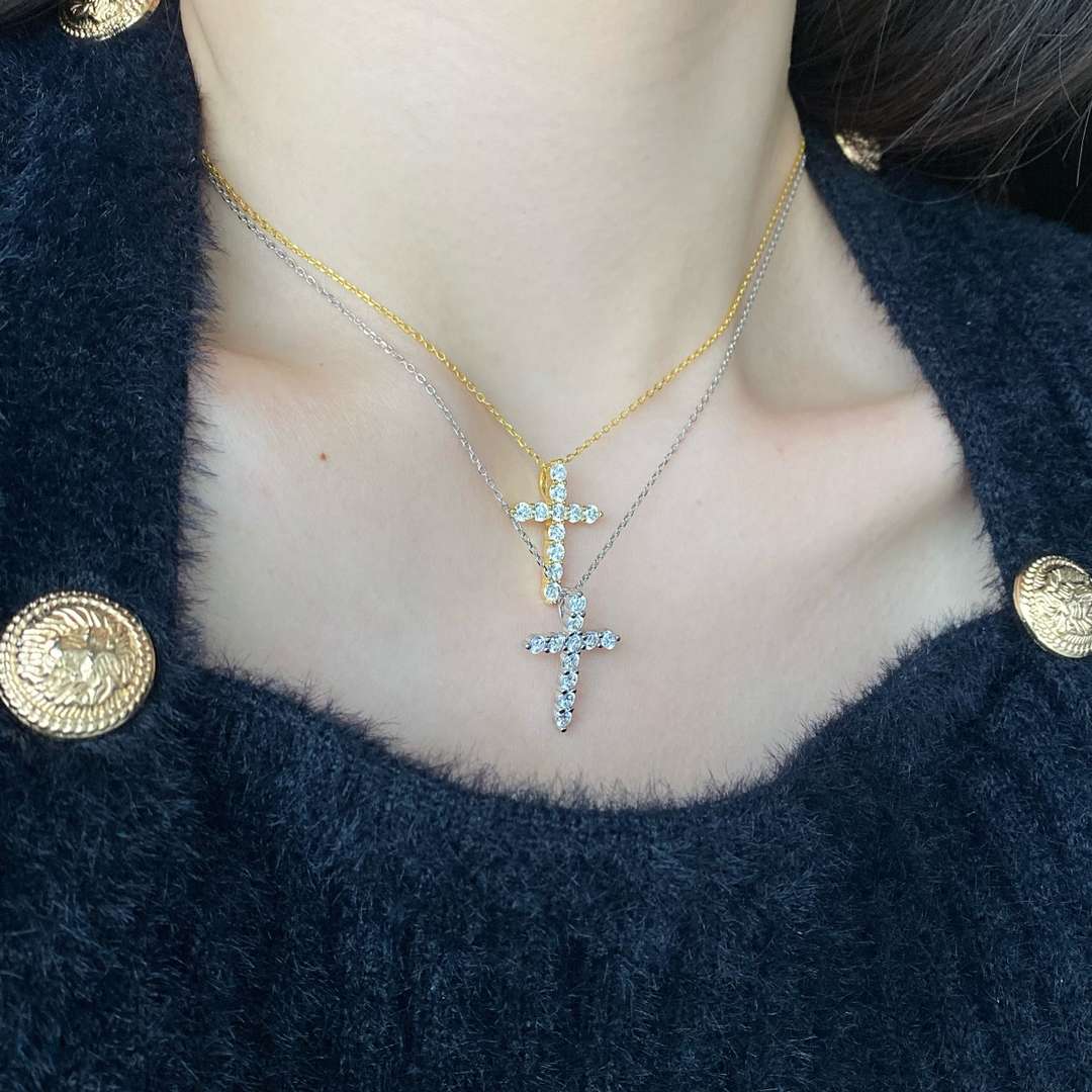 [Windsor Jewelry]Unique Cross Shape Necklace