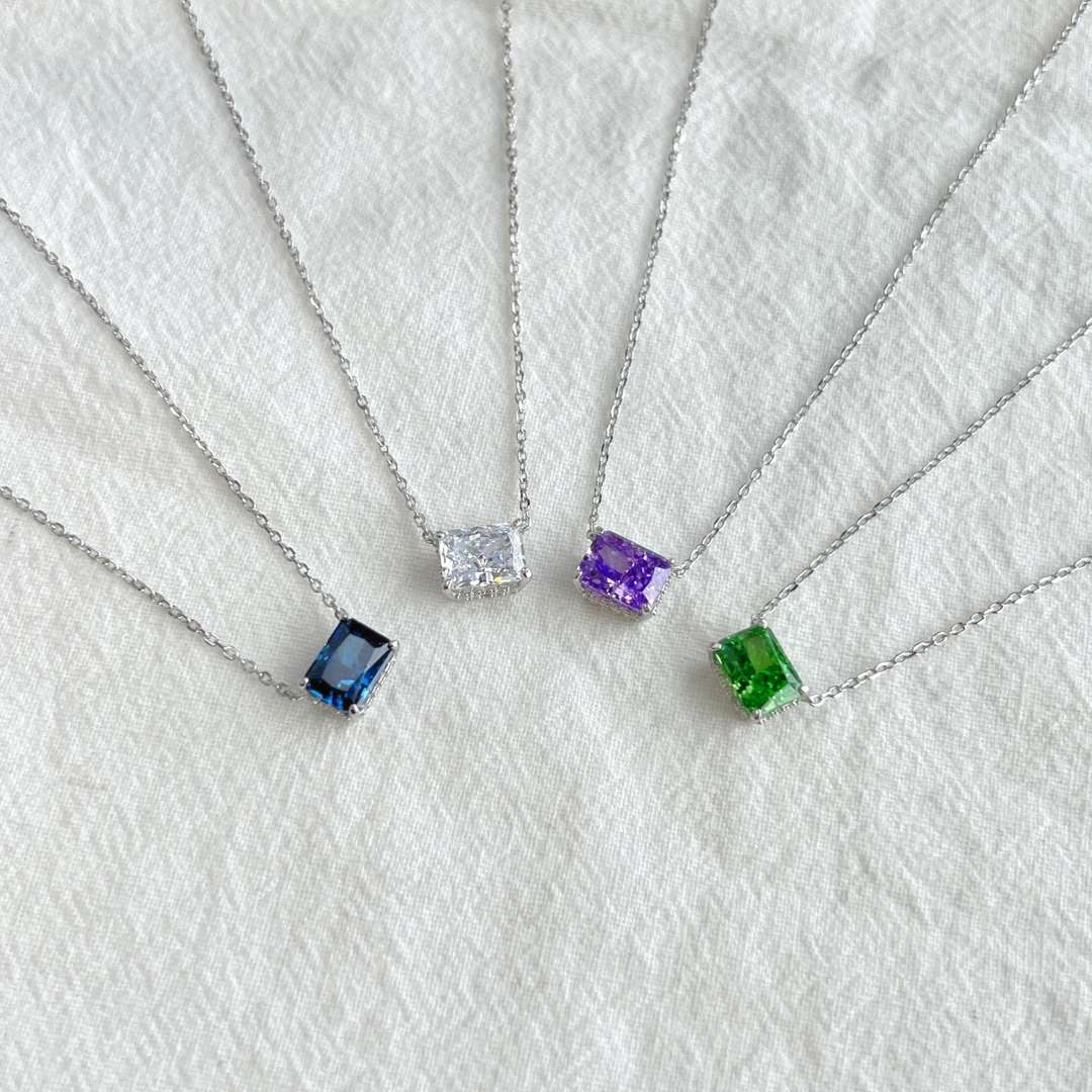[Windsor Jewelry]Luxurious Square Shape Colorful Necalack