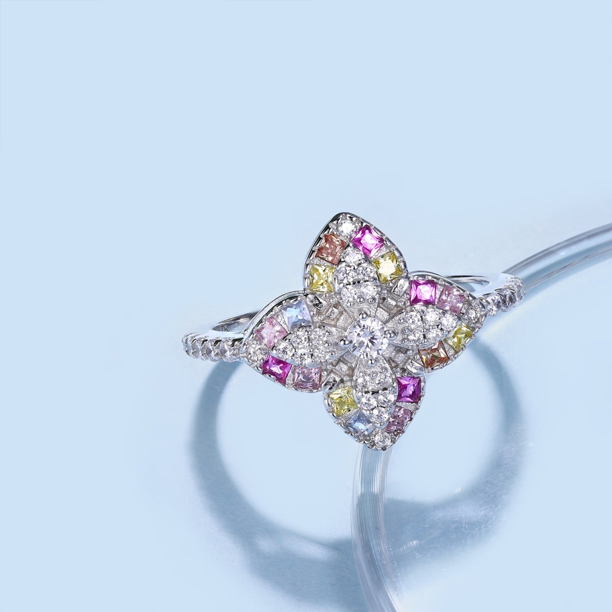 [Windsor Jewelry]Luxurious Colorful Flower Shape Banquet Ring