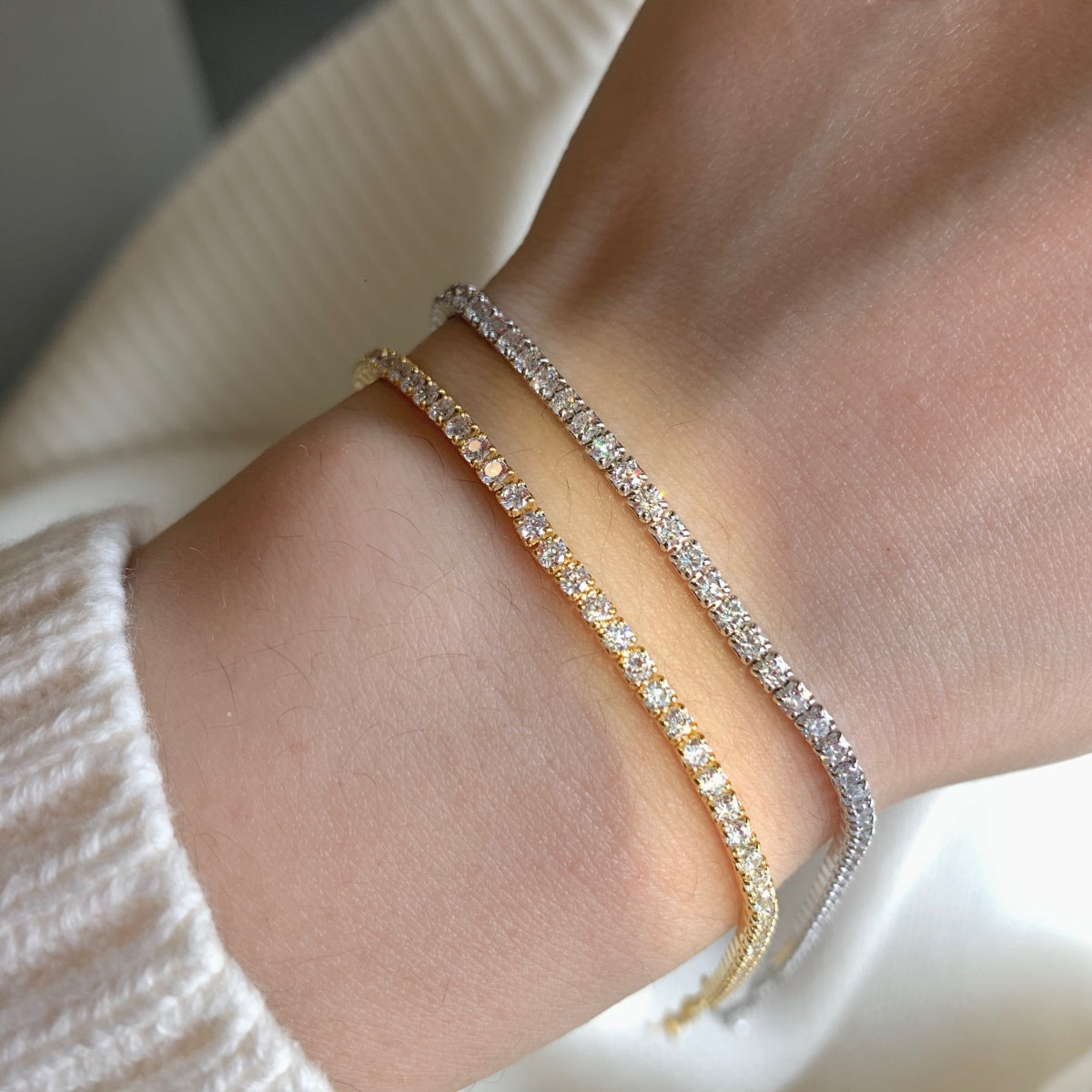 [Windsor Jewelry]Radiant Shinning Princess Cut Tennis Bracelet