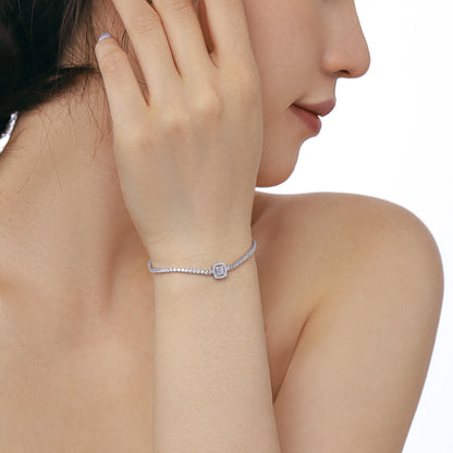 [Windsor Jewelry]Luxurious Dazzling Square Shape Banquet Bracelet