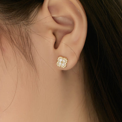[Windsor Jewelry]Four-Leaf Clover Flower Shaped Earrings