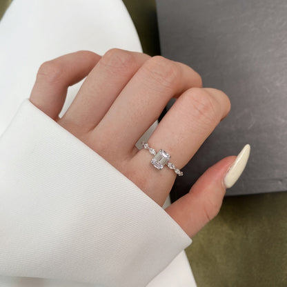 [Windsor Jewelry]1.0 Carat Dainty Resplendent Radiant Cut Daily Ring