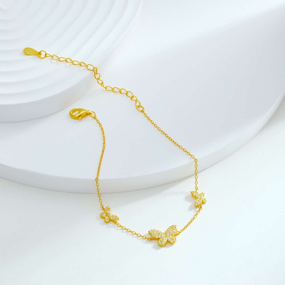 [Windsor Jewelry]Delicate Butterfly Pendant Bracelet