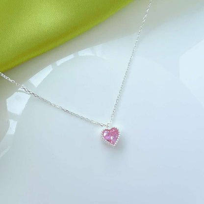 [Windsor Jewelry]Ornate Heart Shape Necklace