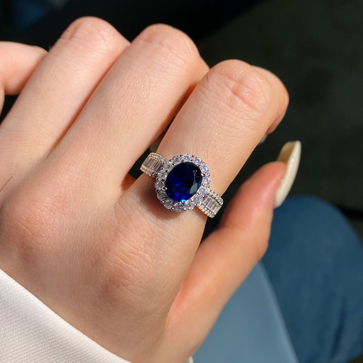 [Windsor Jewelry]1.5 Carat Dazzling Charming Oval Cut Banquet Ring