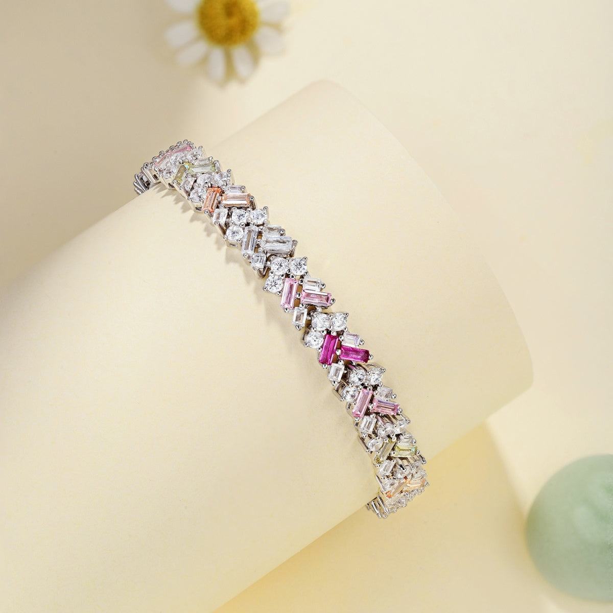 [Windsor Jewelry]Dazzling Unique Multi Shape Daily Bracelet