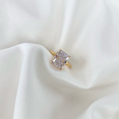 [Windsor Jewelry]4.0 Carat Ornate Enchanting Radiand Cut Banquet Ring