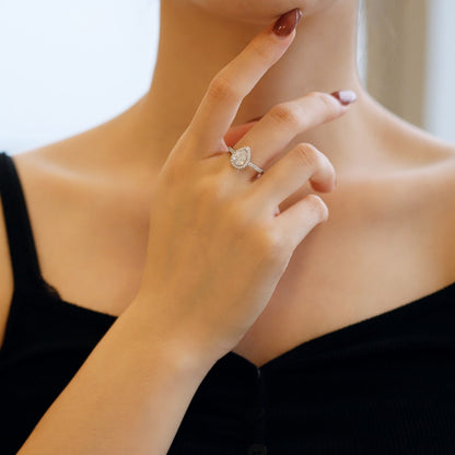 [Windsor Jewelry]1.0 Carat Luxurious Resplendent Water Drop Shape Wedding Ring