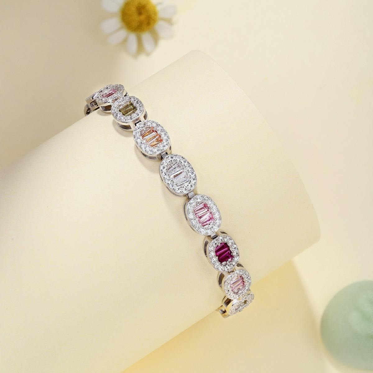 [Windsor Jewelry]Exquisite Ornate Emerald Cut Daily Bracelet