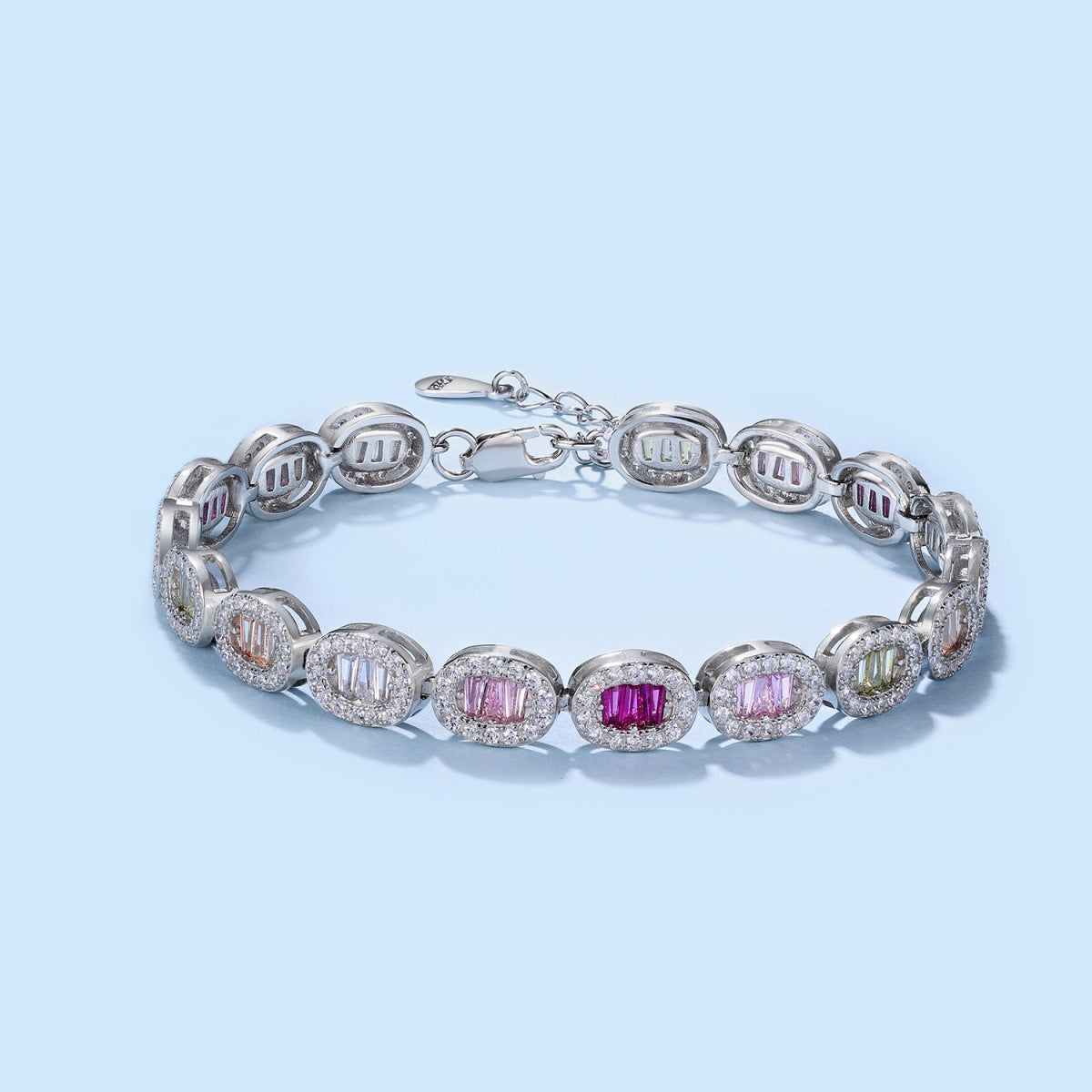 [Windsor Jewelry]Exquisite Ornate Emerald Cut Daily Bracelet