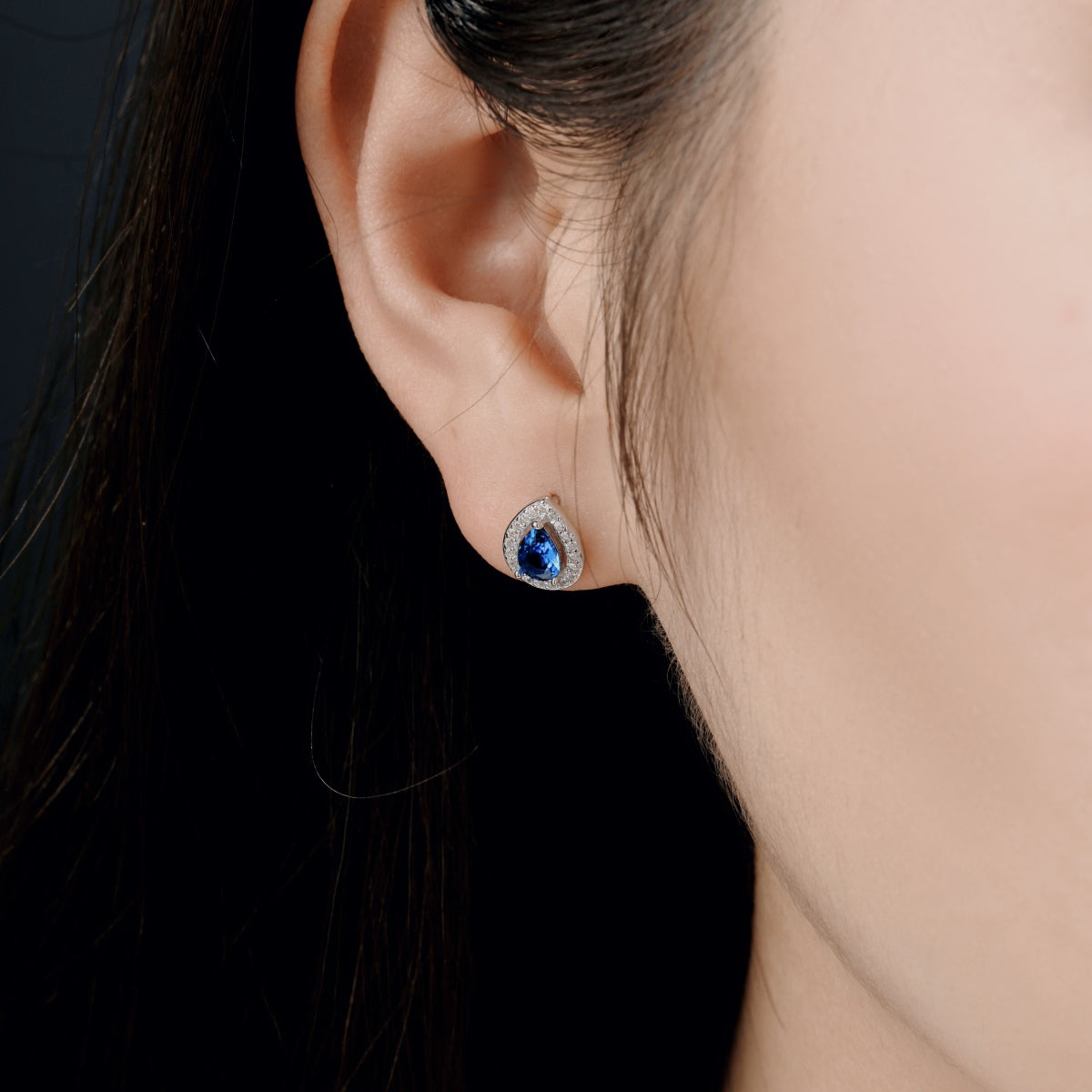 [Windsor Jewelry]Luxurious Water Drop Shape Earrings