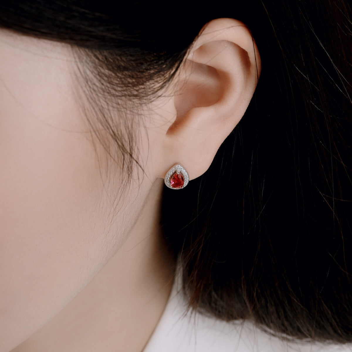 [Windsor Jewelry]Luxurious Water Drop Shape Earrings