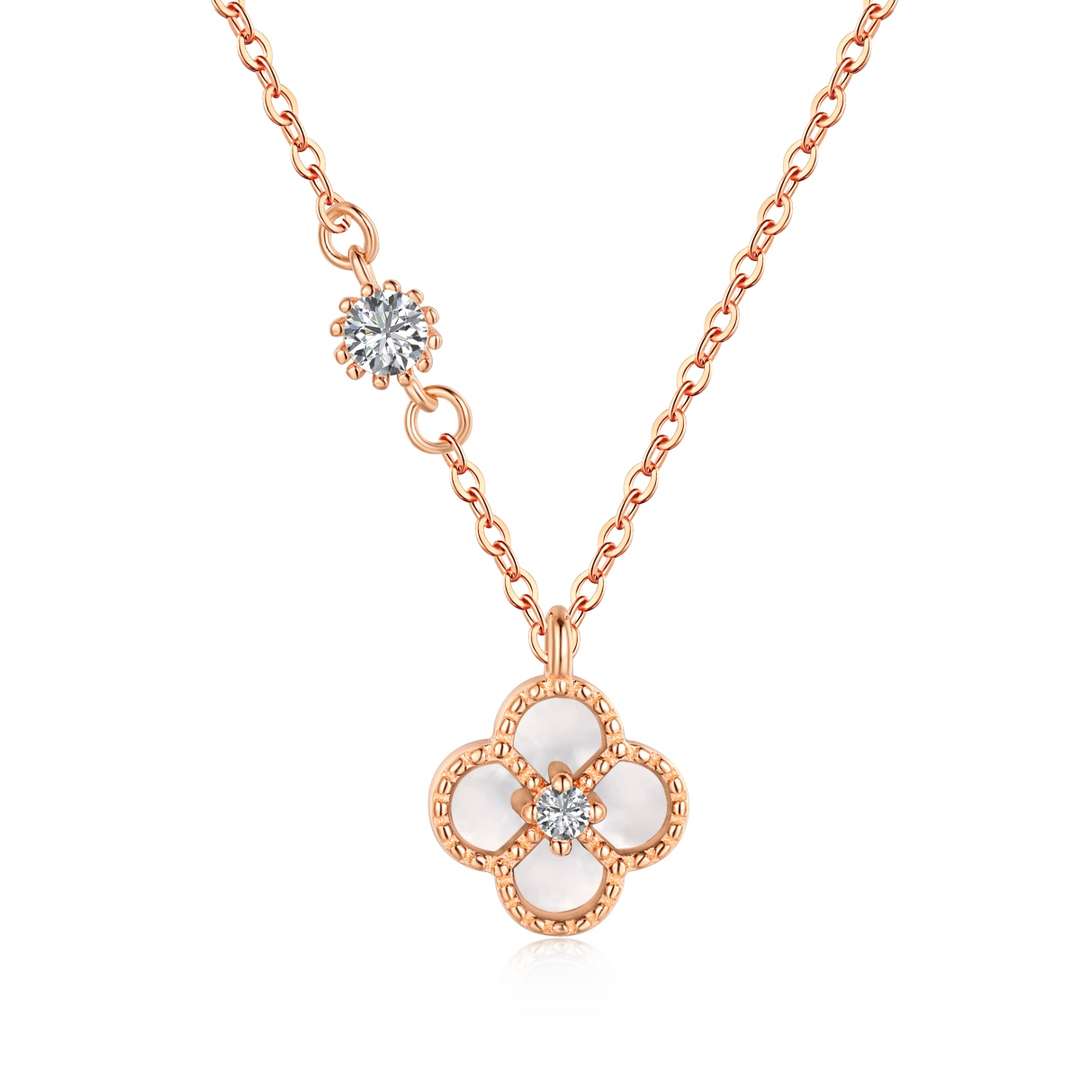 [Windsor Jewelry]Delicate Flower Shape Necklace