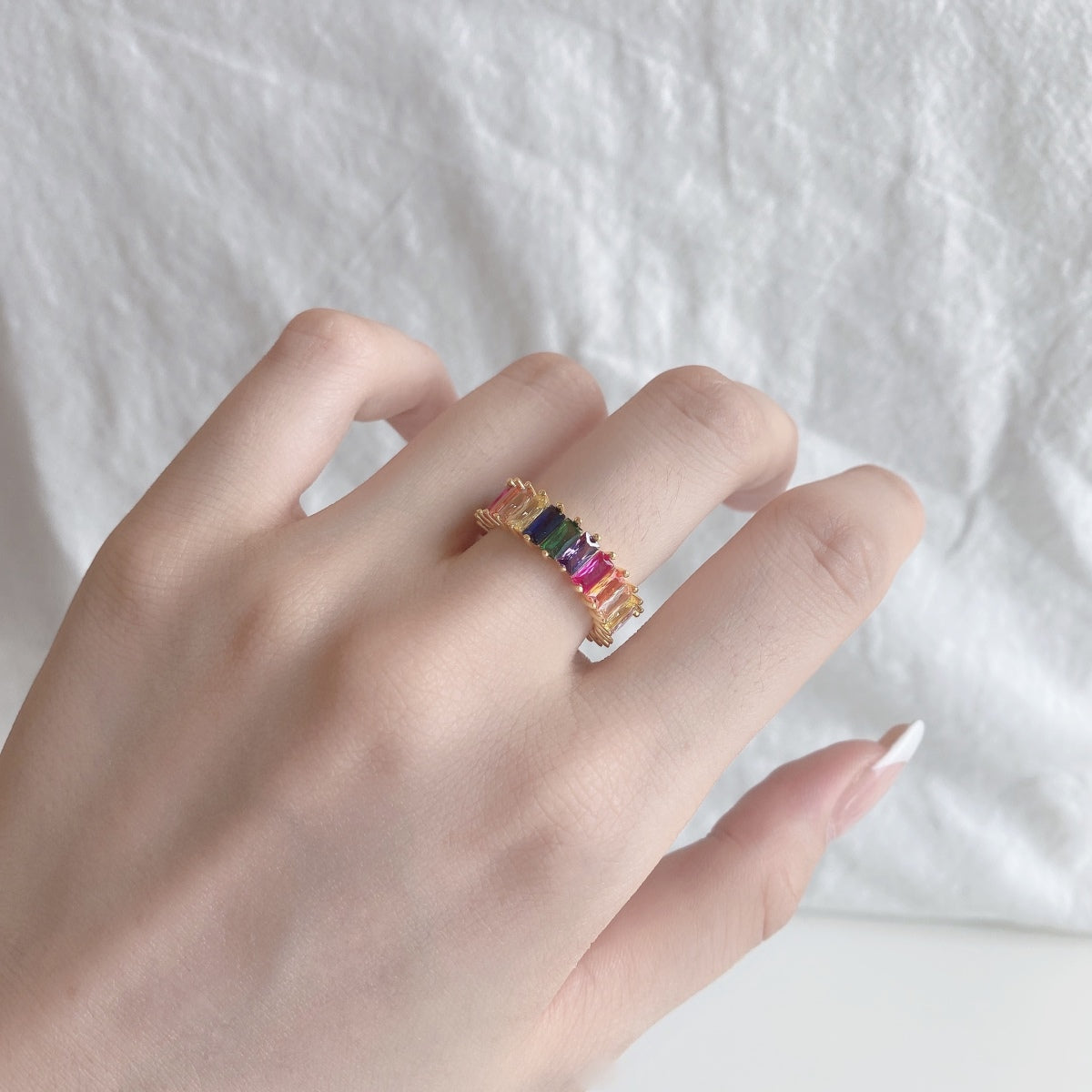 [Windsor Jewelry]Unique Colorful Radiant Cut RIng