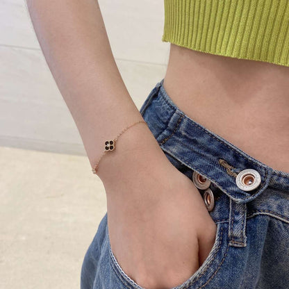 [Windsor Jewelry]Delicate Four Leaf Clover Bracelet