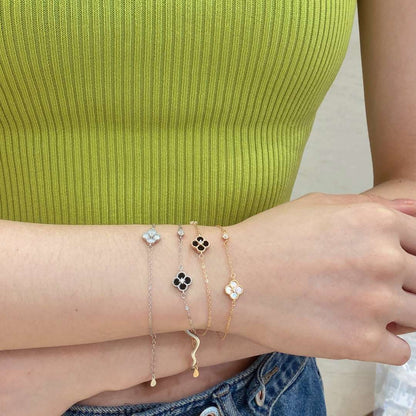 [Windsor Jewelry]Delicate Four Leaf Clover Bracelet