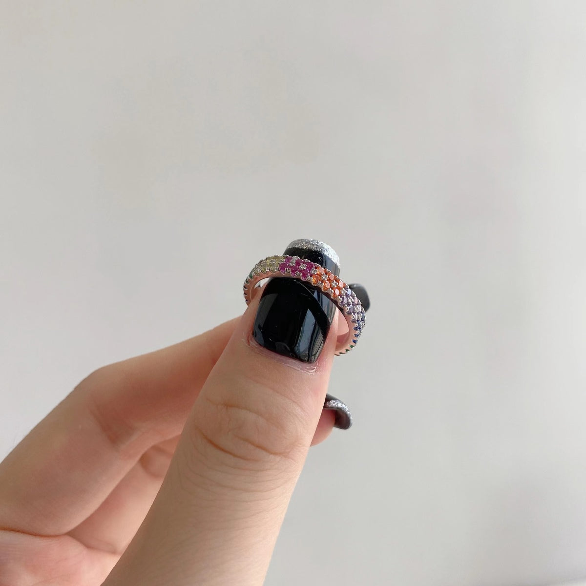 [Windsor Jewelry]Unique Colorful Round Cut Tennis Ring