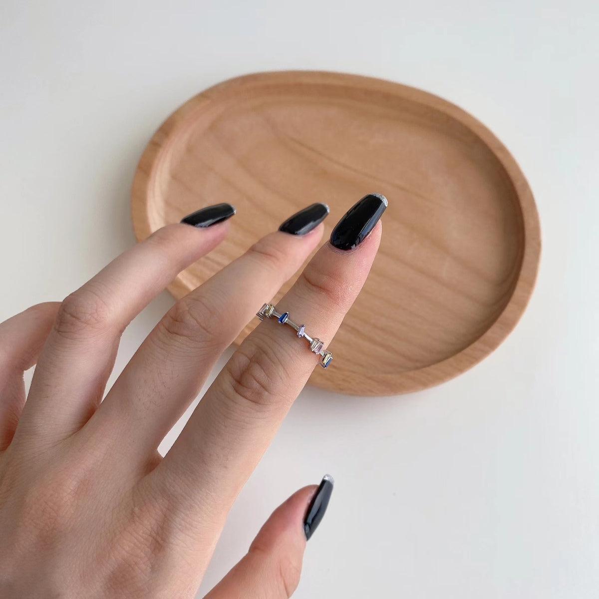 [Windsor Jewelry]Unique Trapezoid Cut Daily Ring