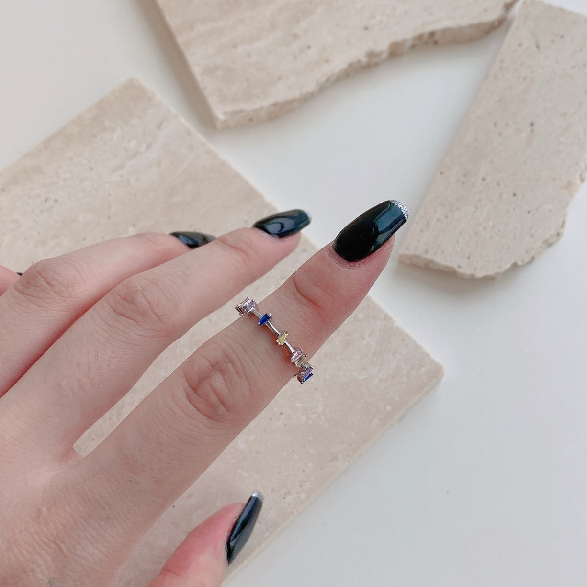 [Windsor Jewelry]Unique Trapezoid Cut Daily Ring