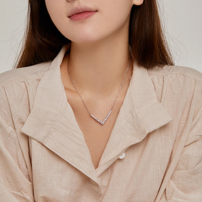 [Windsor Jewelry]Ornate Round Cut Necklace