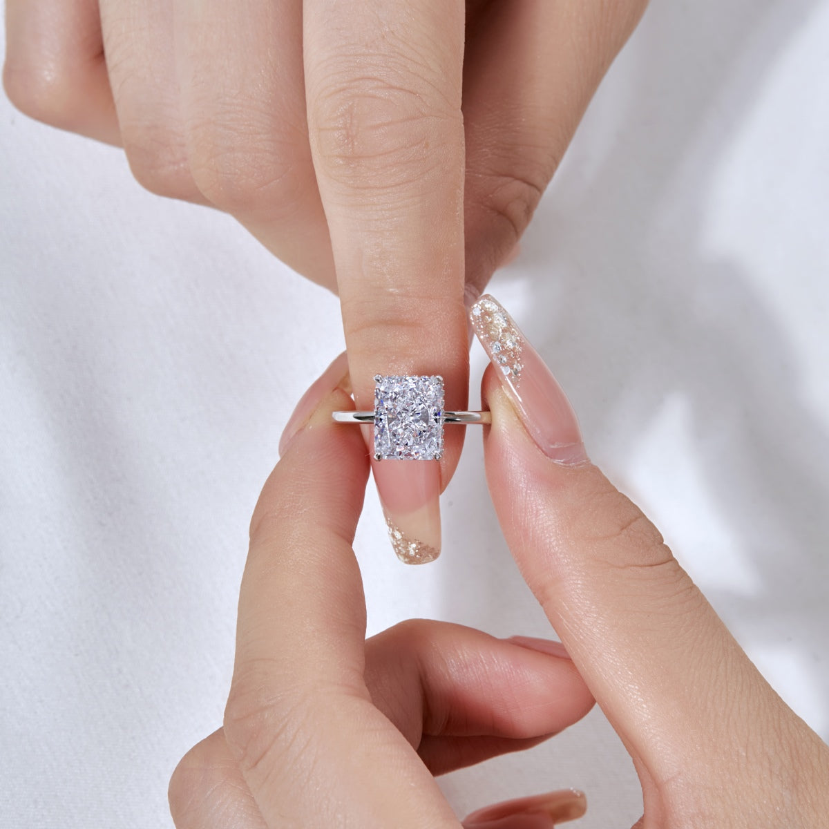 [Windsor Jewelry]4.0 Carat Ornate Enchanting Radiand Cut Banquet Ring