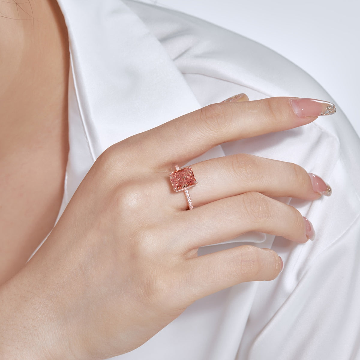[Windsor Jewelry]4.0 Carat Luxurious Engagement Ring