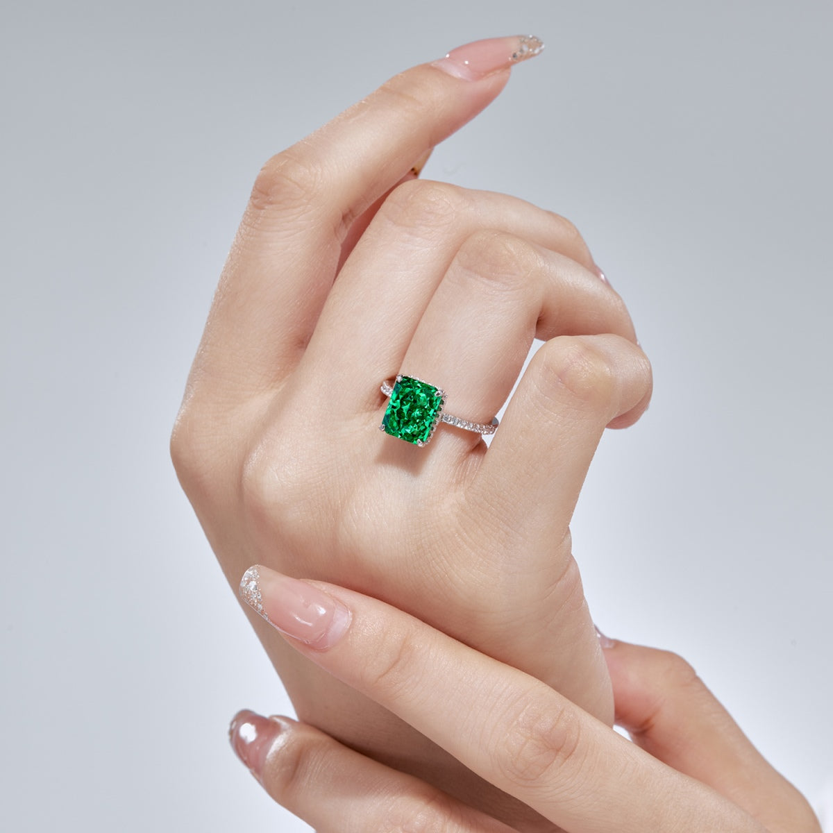 [Windsor Jewelry]4.0 Carat Luxurious Engagement Ring