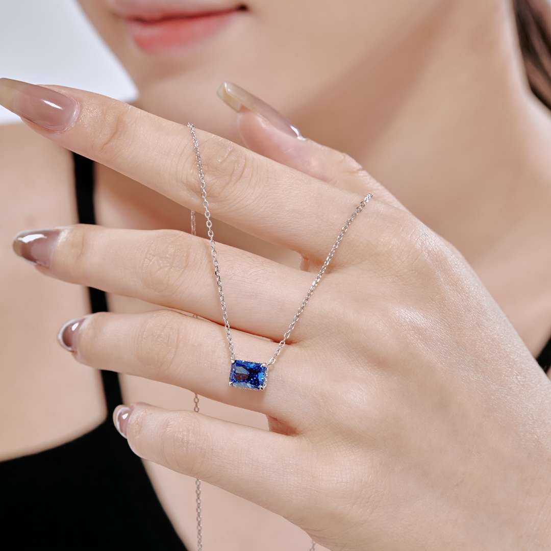 [Windsor Jewelry]Luxurious Square Shape Colorful Necalack