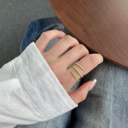 [Windsor Jewelry]Unique Vibrant Entangle Daily Ring