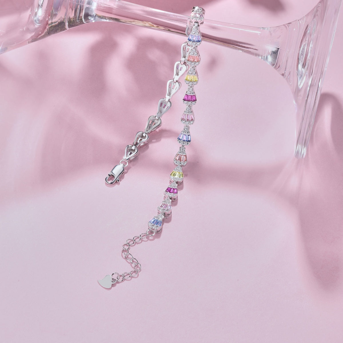 [Windsor Jewelry]Radiant Water Drop Shape Daily Bracelet