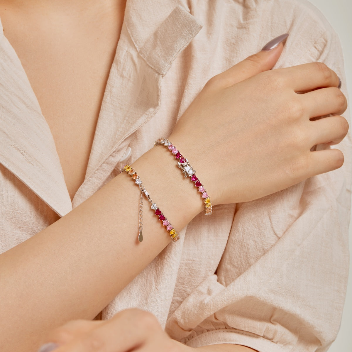 [Windsor Jewelry]Luxurious Colorful Romantic Heart Shape Lover Bracelet