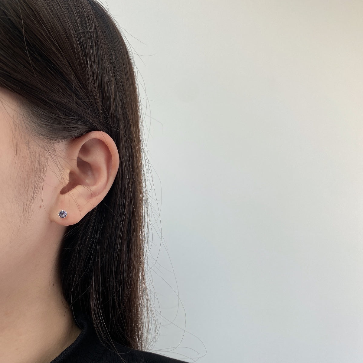 [Windsor Jewelry]Sparkling Colorful Round Shape Earrings